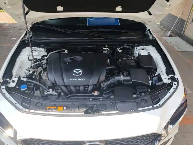 Mazda Axela — Фото автомобиля 19