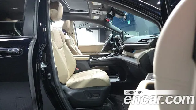 Toyota Sienna — Фото автомобиля 22