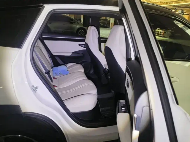 Geely Galaxy L7 — Фото автомобиля 11