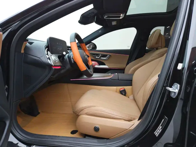 Mercedes-Benz E-Class — Фото автомобиля 9