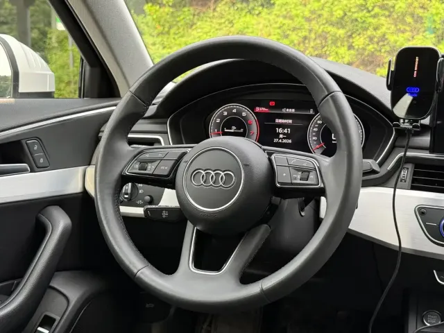 Audi A4L — Фото автомобиля 17