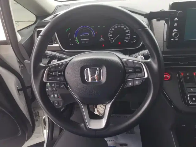 Honda Odyssey — Фото автомобиля 15
