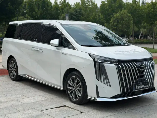 GAC Trumpchi M8 — Фото автомобиля 3