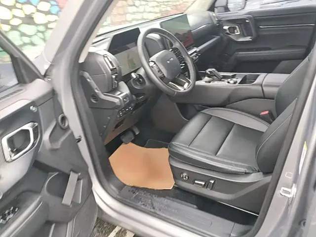 Haval Haval Second-Generation Big Dog New Energy 2023 DHT-PHEV 105km Trendy Electric Edition Plus — Фото автомобиля 15