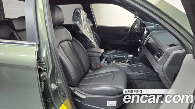 KG_Mobility_Ssangyong Rexton Новый Rexton Sport Дизель 2.2 4WD — Фото автомобиля 26