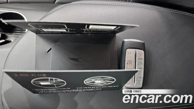 Genesis GV70 — Фото автомобиля 28