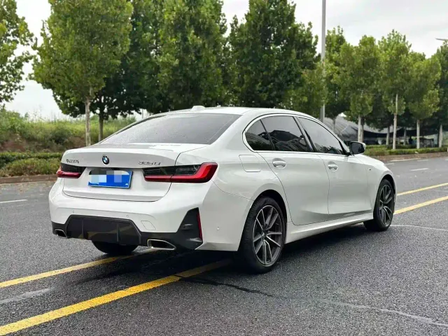 BMW 3 Series — Фото автомобиля 9