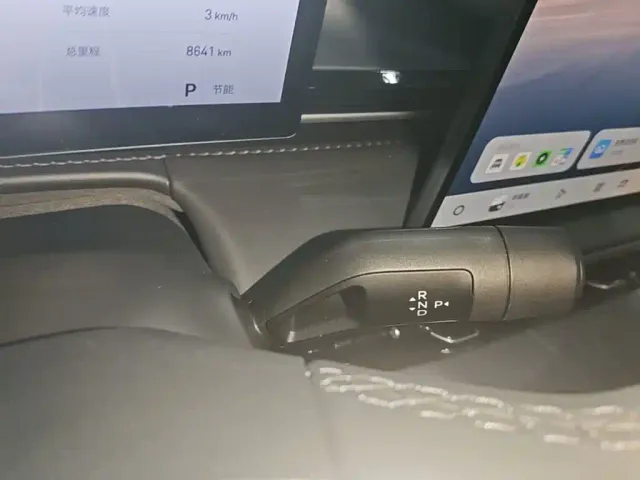 Geely Galaxy E5 — Фото автомобиля 13