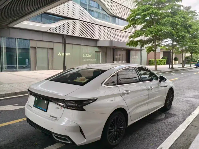 Chery Arrizo 8 — Фото автомобиля 9