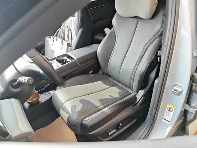 BYD Qin L — Фото автомобиля 16