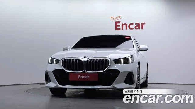 BMW 5-Series — Фото автомобиля 3