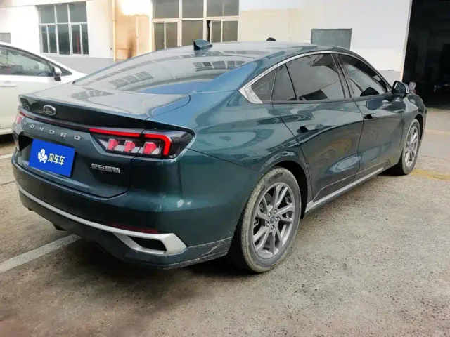Ford Mondeo — Фото автомобиля 3
