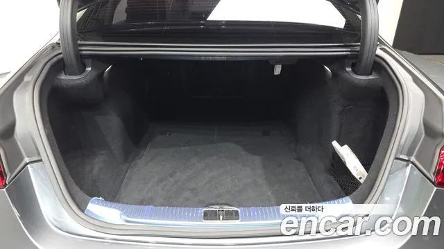 Mercedes-Benz S-Class — Фото автомобиля 20