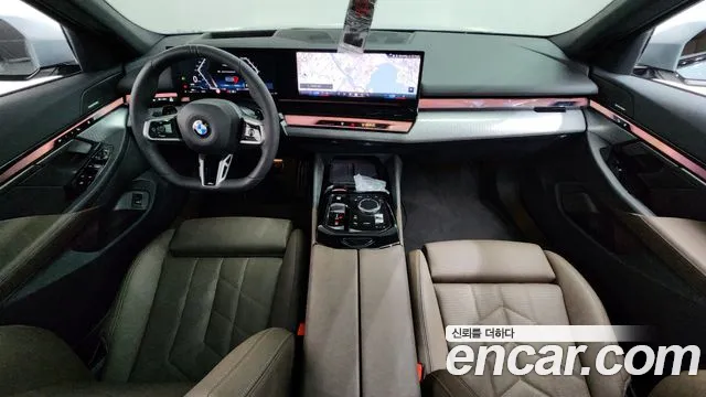 BMW 5-Series 5 серия (G60) 523d M Sport — Фото автомобиля 6