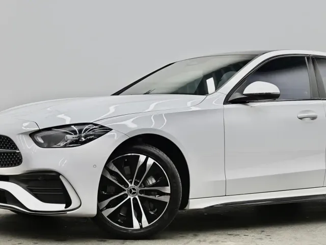 Mercedes-Benz C-Class — Фото автомобиля 24