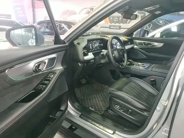 GAC Trumpchi GS8 — Фото автомобиля 15