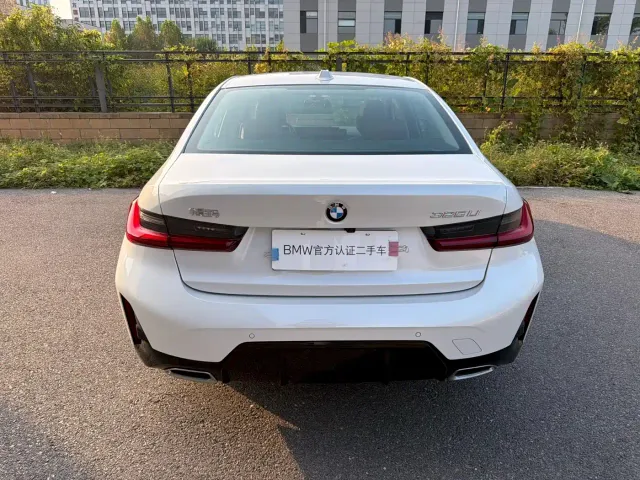 BMW 3 Series — Фото автомобиля 4