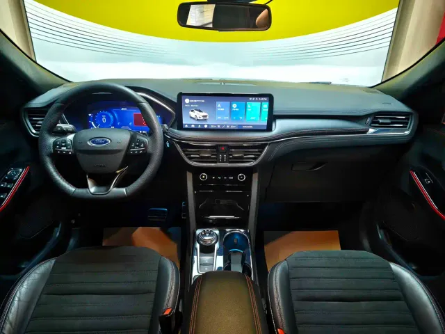 Ford Escape — Фото автомобиля 7