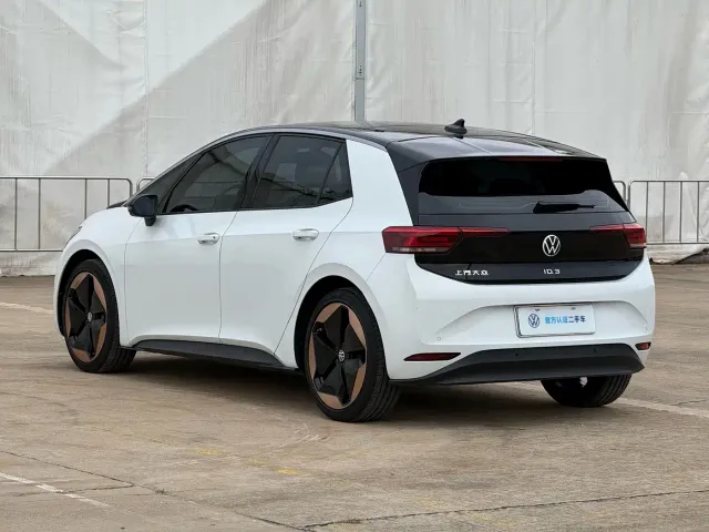 Volkswagen ID.3 — Фото автомобиля 12