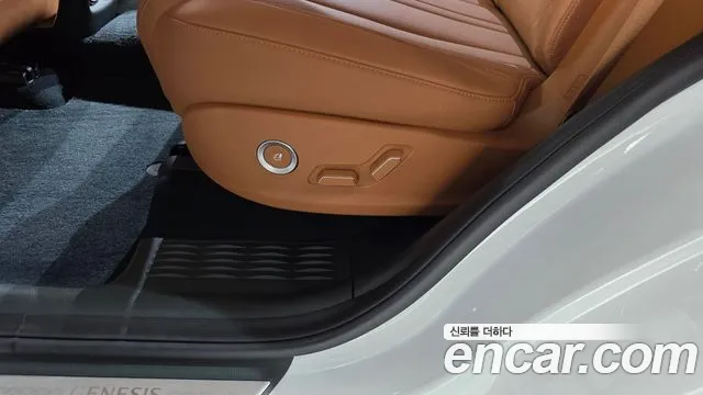 Genesis GV80 — Фото автомобиля 29