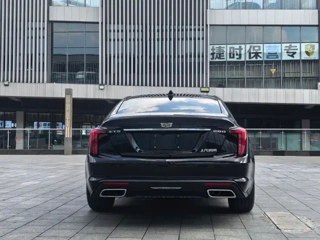 Cadillac CT5 — Фото автомобиля 5