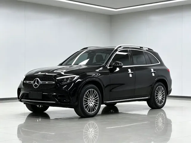 Фотография автомобиля — Mercedes-Benz GLC-Class