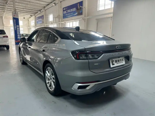 Ford Mondeo 2022 EcoBoost 245 Luxury Edition — Фото автомобиля 6