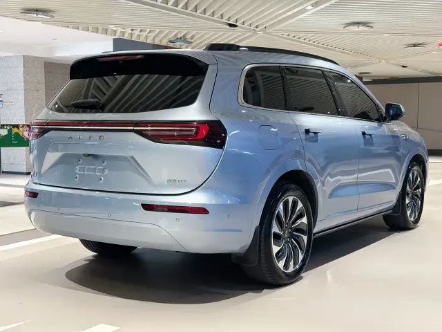 Aito M7 — Фото автомобиля 6