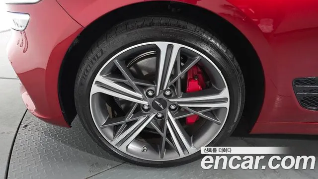 Genesis G70 — Фото автомобиля 14