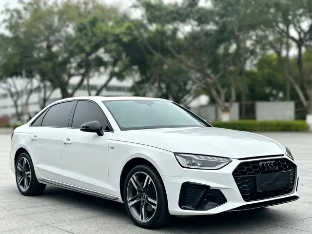 Audi A4L — Фото автомобиля 2