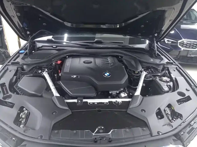 BMW 5 Series — Фото автомобиля 19