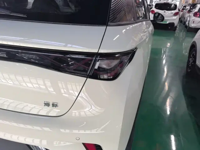BYD Dolphin — Фото автомобиля 7