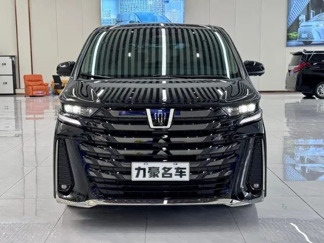 Toyota Vellfire — Фото автомобиля 2