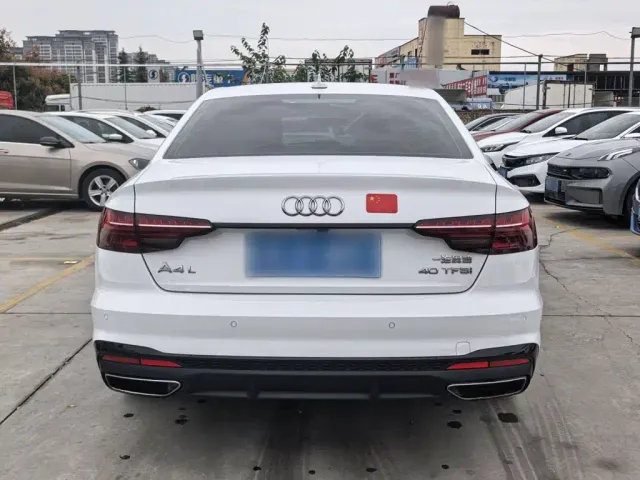 Audi A4L — Фото автомобиля 8