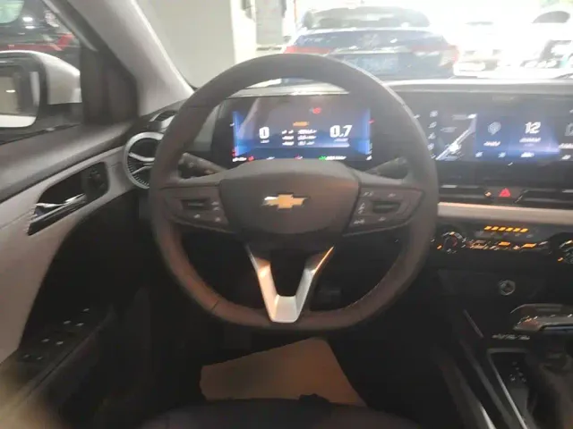 Chevrolet Monza — Фото автомобиля 10