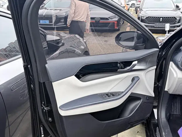 BYD Qin PLUS — Фото автомобиля 4