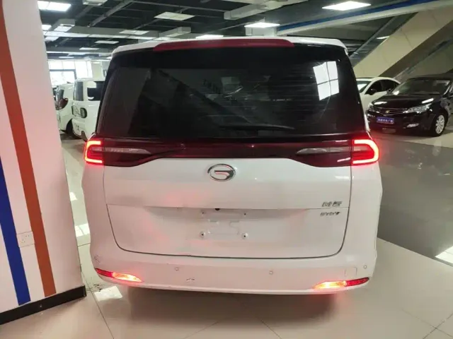 GAC Trumpchi M6 — Фото автомобиля 5