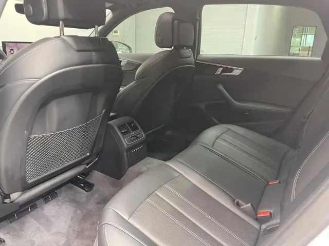 Audi A4L — Фото автомобиля 22
