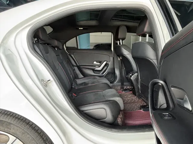 Mercedes-Benz A-Class — Фото автомобиля 15
