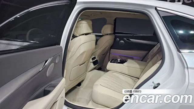 Genesis G80 Бензин 2.5 турбо 2WD — Фото автомобиля 10