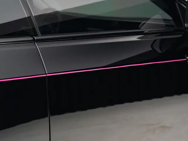 Rolls-Royce Spectre — Фото автомобиля 7