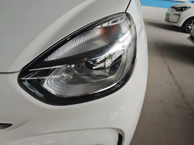 Roewe Clever — Фото автомобиля 23