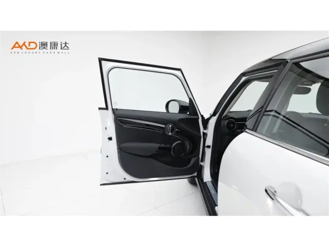 MINI Hatch — Фото автомобиля 10