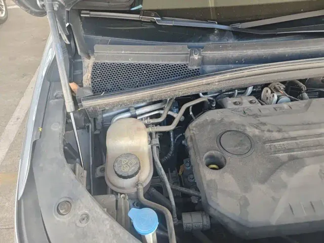Roewe iMAX8 — Фото автомобиля 18