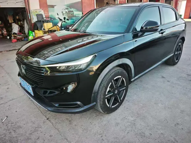 Фотография автомобиля — Honda Vezel