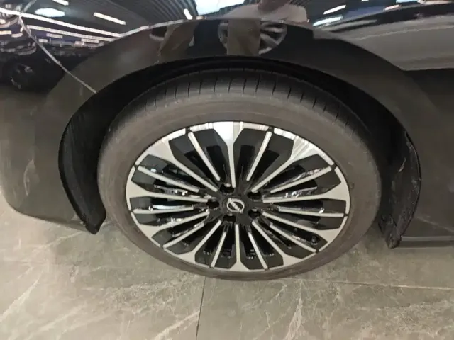 Nissan N7 — Фото автомобиля 22