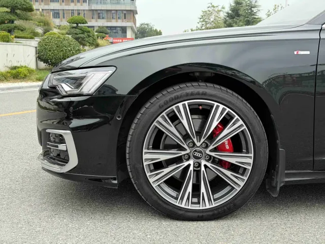 Audi A6L — Фото автомобиля 11