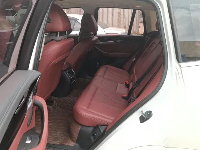 BMW X3 — Фото автомобиля 11