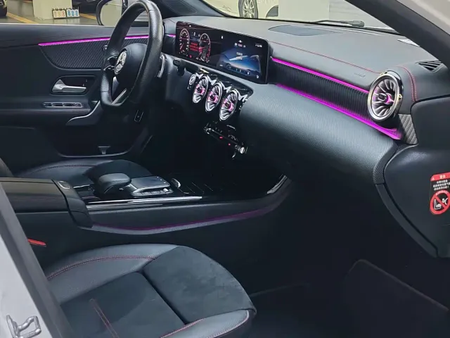 Mercedes-Benz A-Class — Фото автомобиля 17
