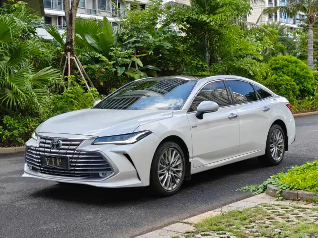 Фотография автомобиля — Toyota Avalon
